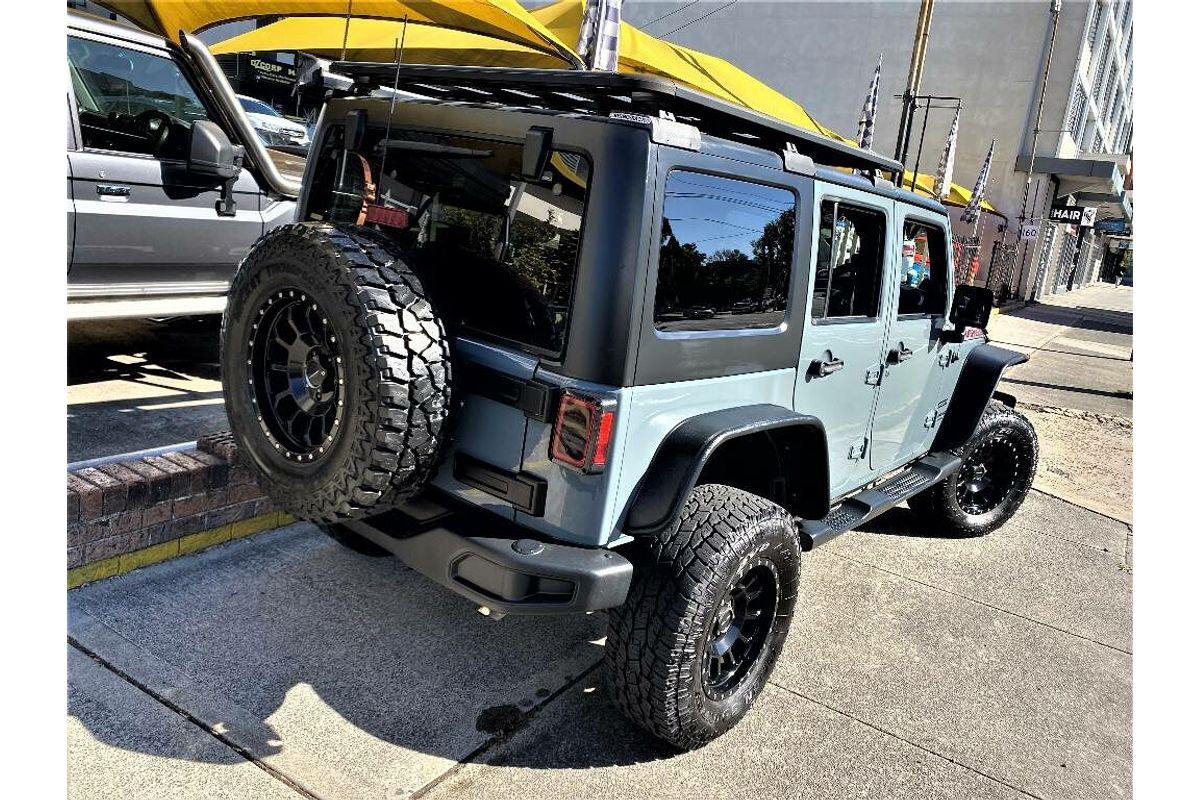 2013 Jeep Wrangler Unlimited Sport JK