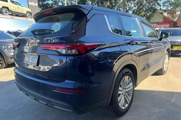 2021 Mitsubishi Outlander ES ZM
