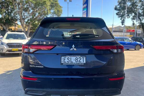 2021 Mitsubishi Outlander ES ZM