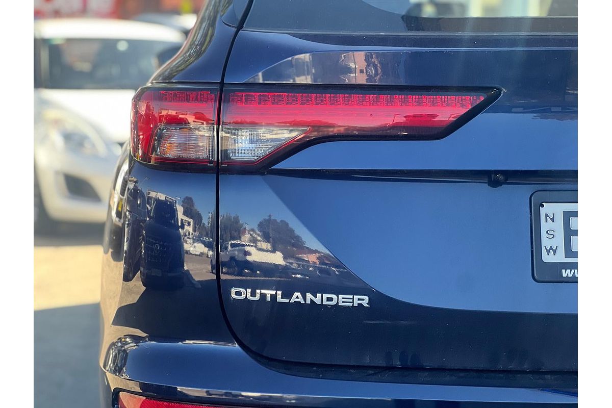 2021 Mitsubishi Outlander ES ZM