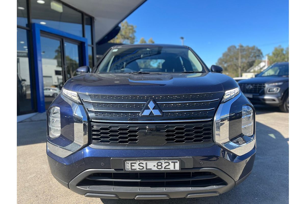 2021 Mitsubishi Outlander ES ZM