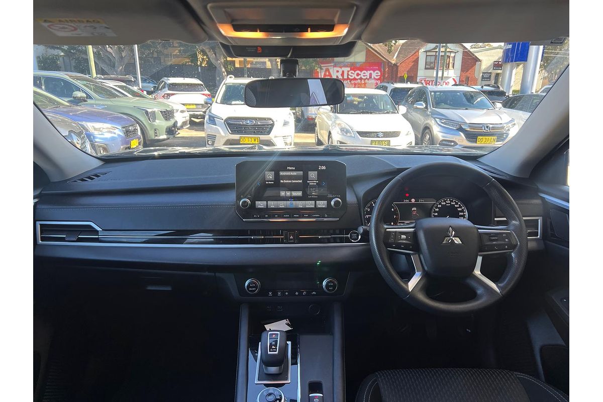 2021 Mitsubishi Outlander ES ZM