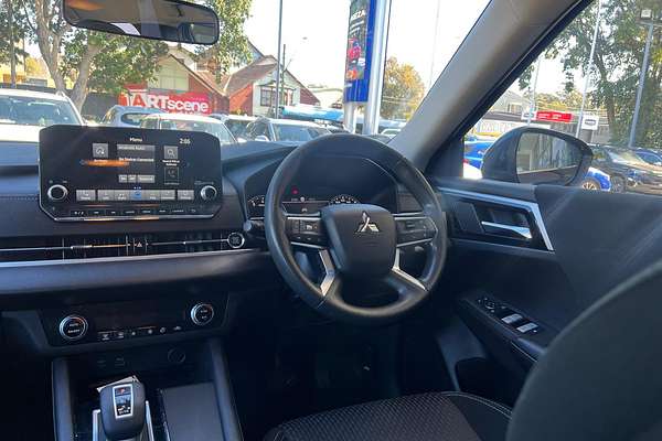2021 Mitsubishi Outlander ES ZM
