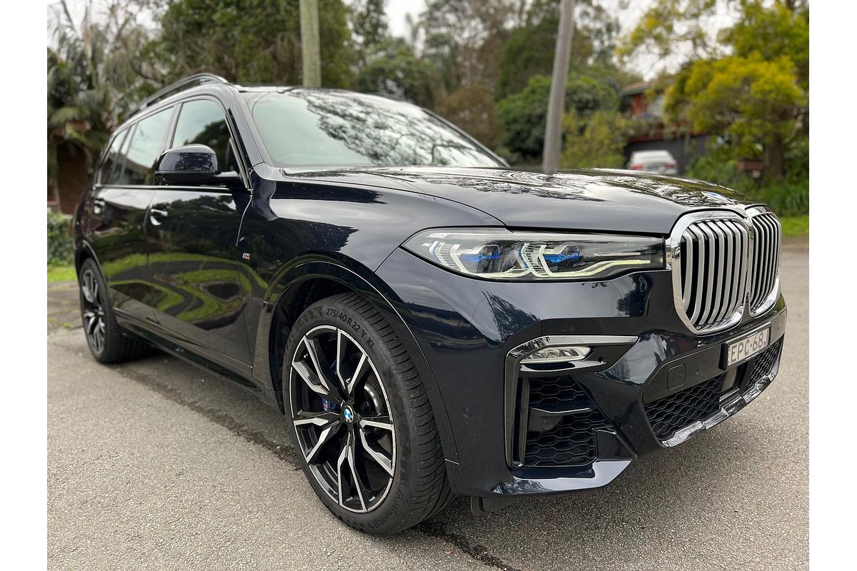 2021 BMW X7 xDrive30d M Sport Dark Shadow Edition G07