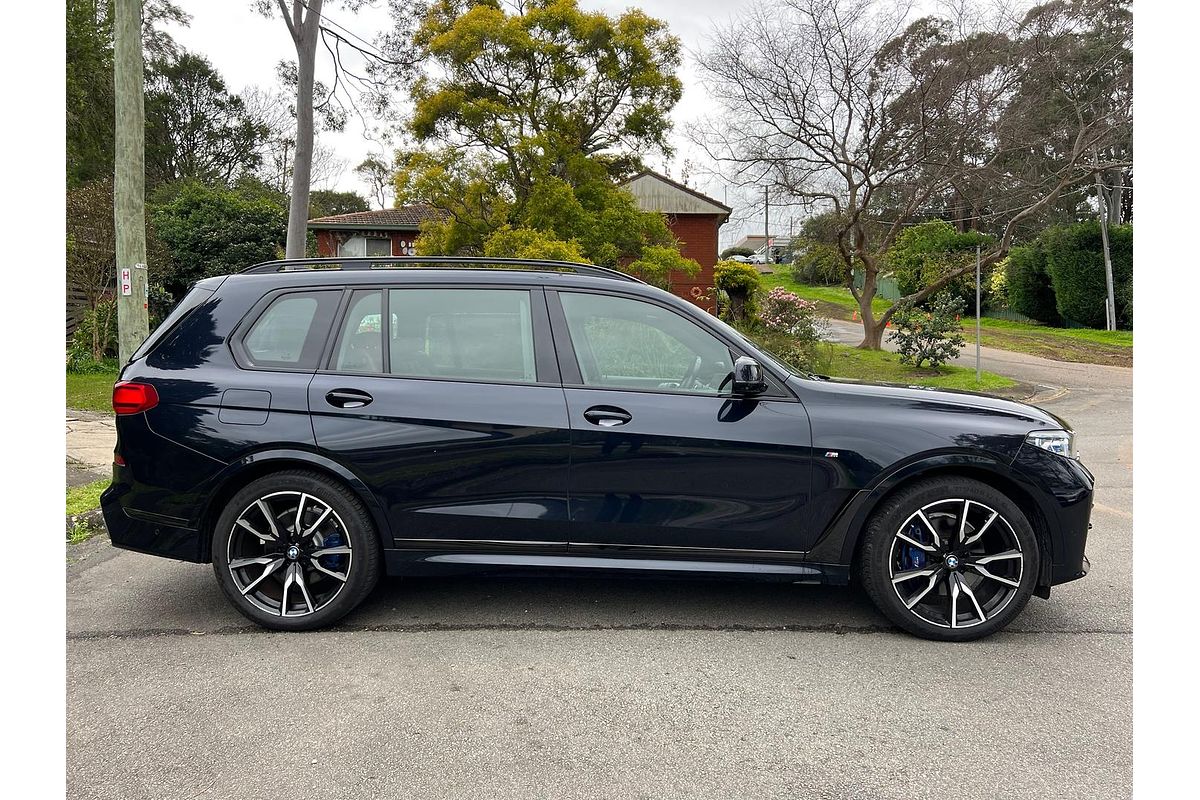 2021 BMW X7 xDrive30d M Sport Dark Shadow Edition G07