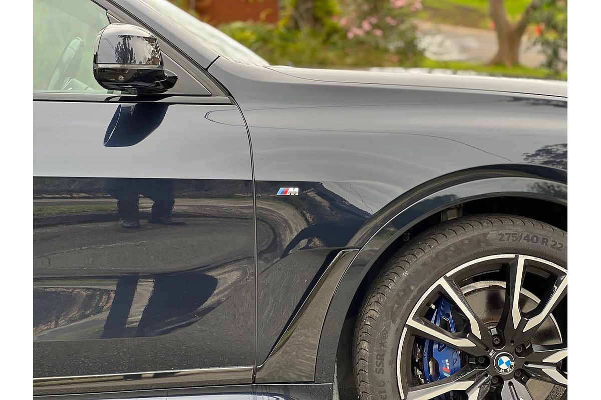 2021 BMW X7 xDrive30d M Sport Dark Shadow Edition G07
