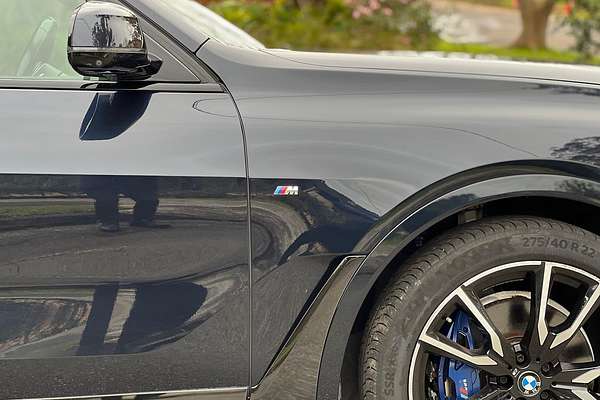 2021 BMW X7 xDrive30d M Sport Dark Shadow Edition G07