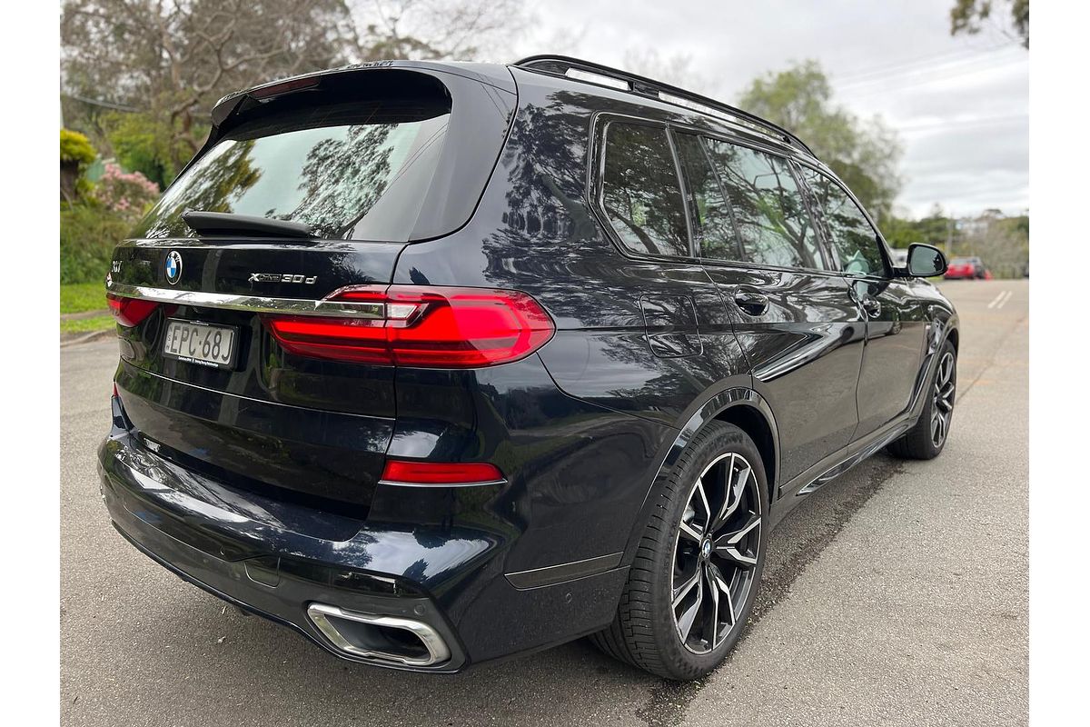 2021 BMW X7 xDrive30d M Sport Dark Shadow Edition G07