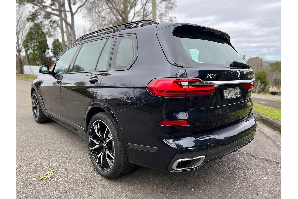 2021 BMW X7 xDrive30d M Sport Dark Shadow Edition G07