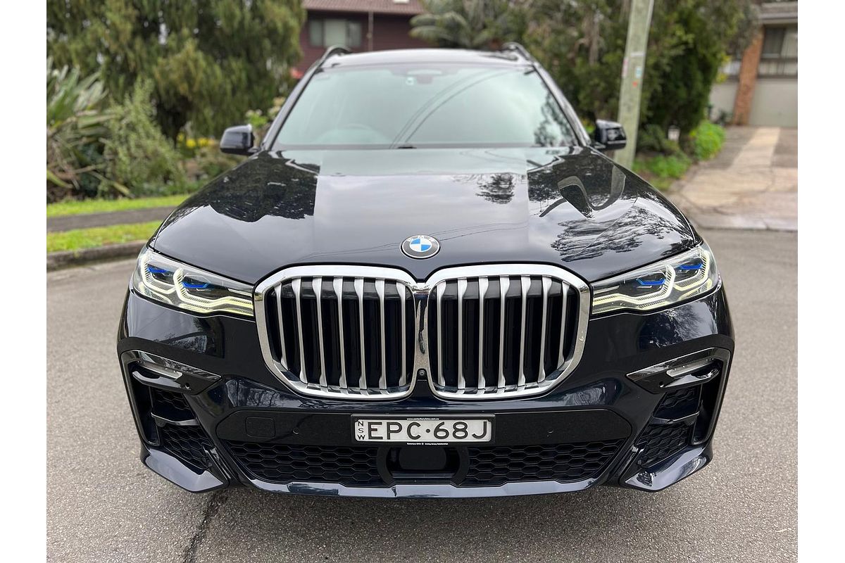 2021 BMW X7 xDrive30d M Sport Dark Shadow Edition G07