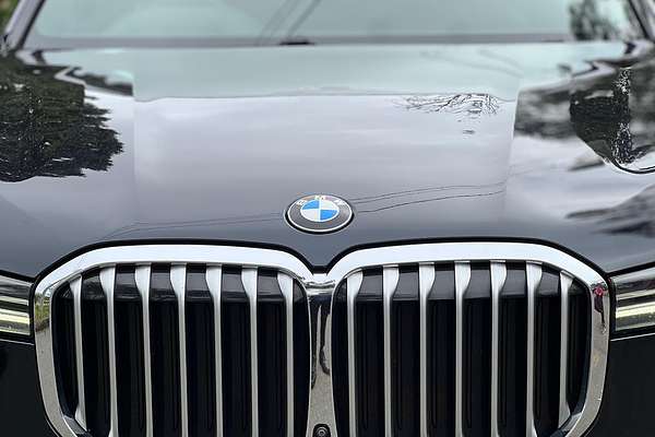 2021 BMW X7 xDrive30d M Sport Dark Shadow Edition G07