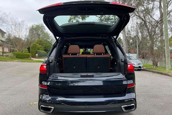 2021 BMW X7 xDrive30d M Sport Dark Shadow Edition G07