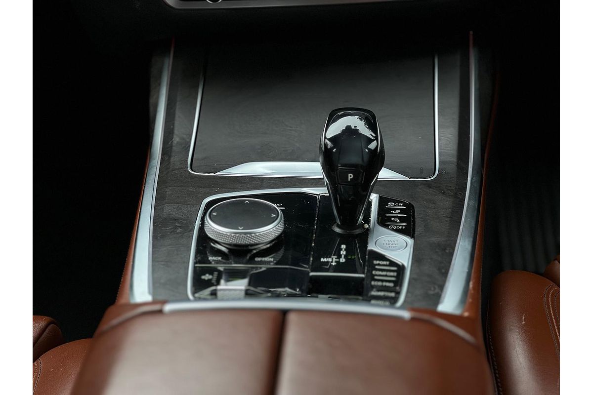 2021 BMW X7 xDrive30d M Sport Dark Shadow Edition G07