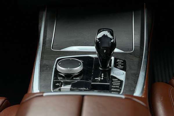 2021 BMW X7 xDrive30d M Sport Dark Shadow Edition G07