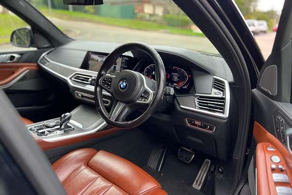 2021 BMW X7 xDrive30d M Sport Dark Shadow Edition G07