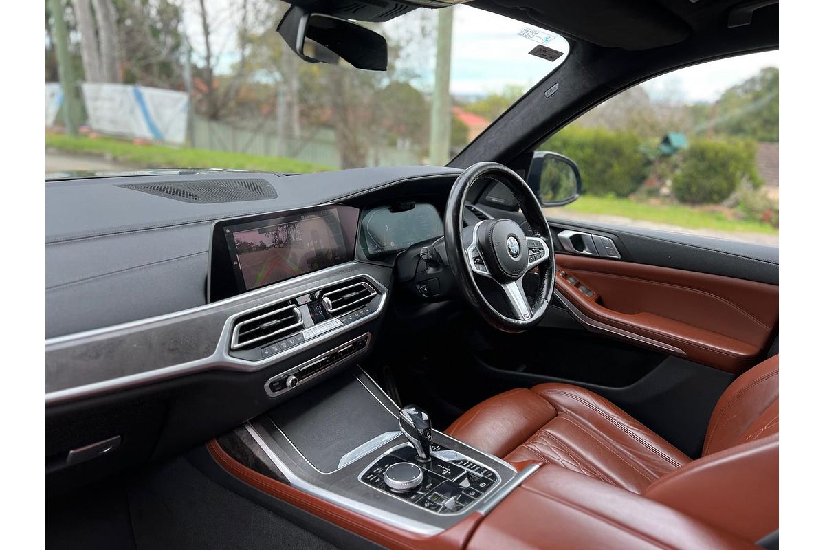 2021 BMW X7 xDrive30d M Sport Dark Shadow Edition G07