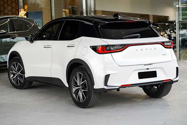 2024 Lexus LBX Luxury MAYH10R