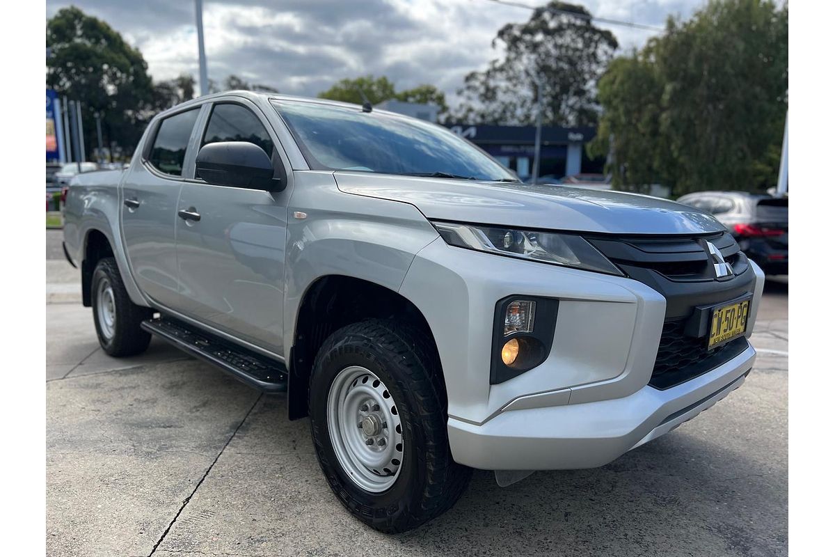 2019 Mitsubishi Triton GLX ADAS MR 4X4