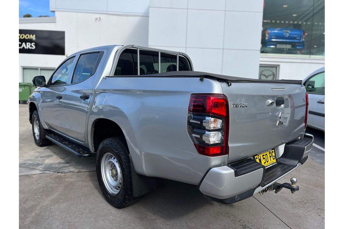 2019 Mitsubishi Triton GLX ADAS MR 4X4
