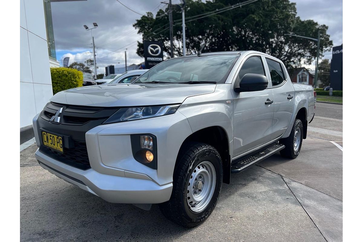 2019 Mitsubishi Triton GLX ADAS MR 4X4