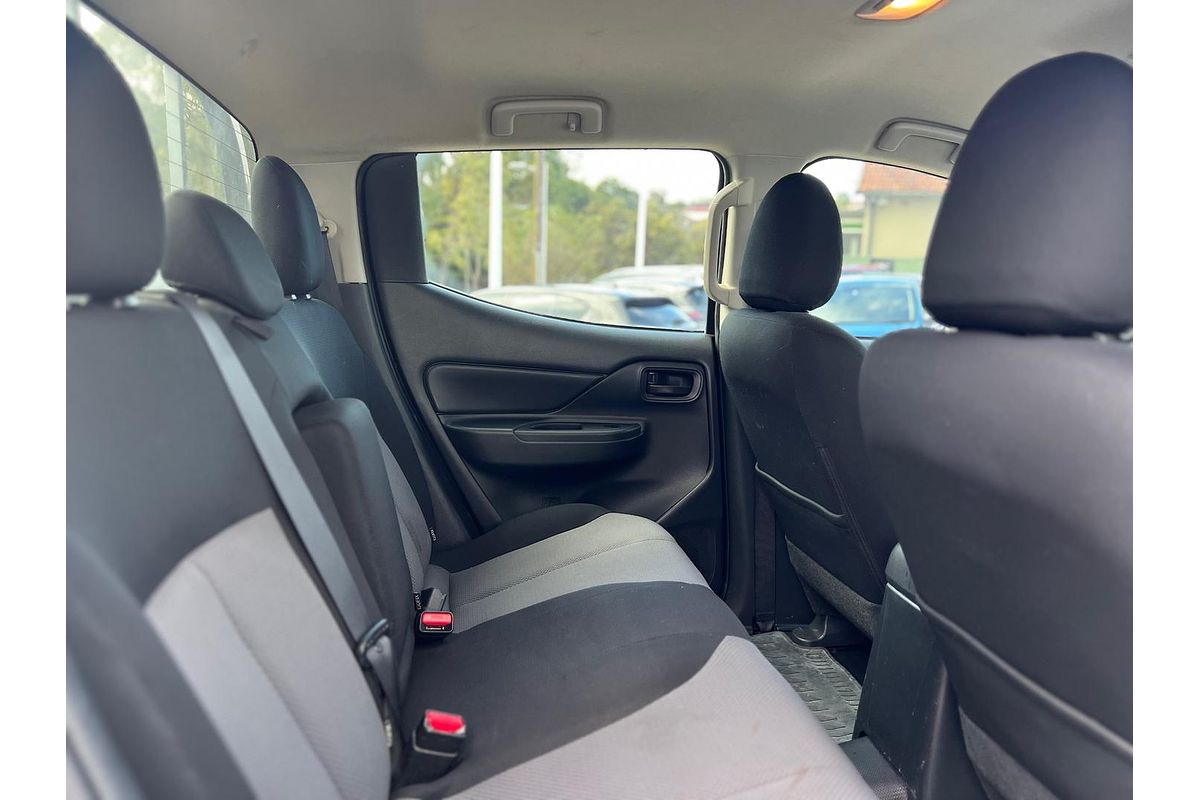 2019 Mitsubishi Triton GLX ADAS MR 4X4