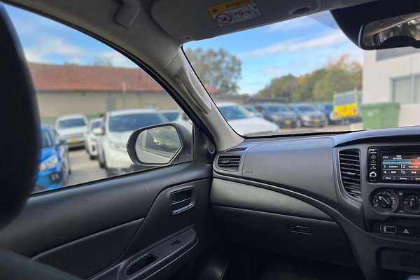 2019 Mitsubishi Triton GLX ADAS MR 4X4
