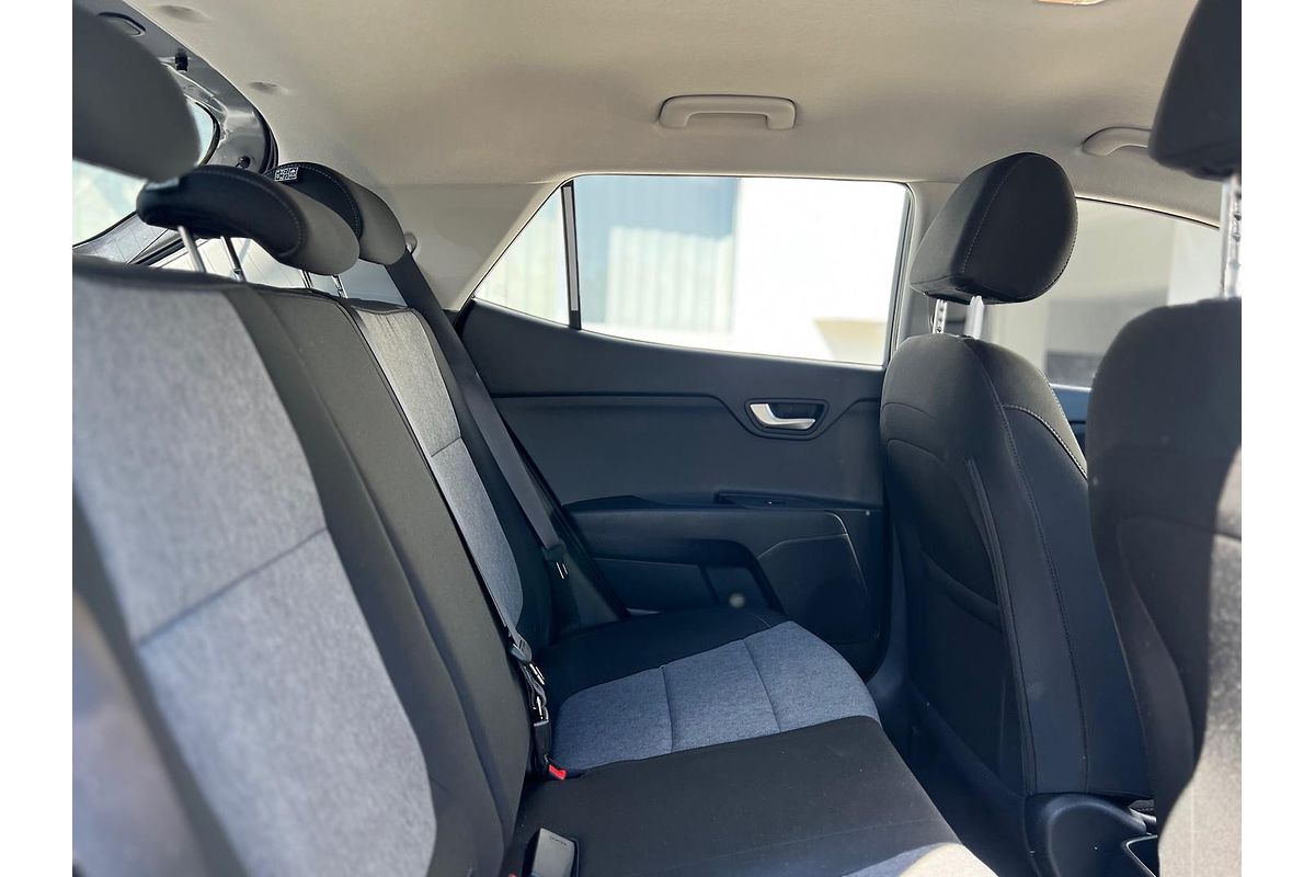 2025 Kia Stonic S YB