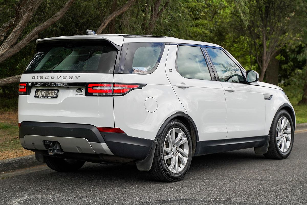 2018 Land Rover Discovery TD6 HSE Luxury Series 5