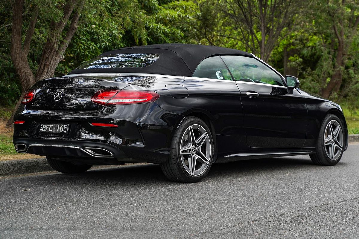2018 Mercedes-Benz C-Class C300 A205