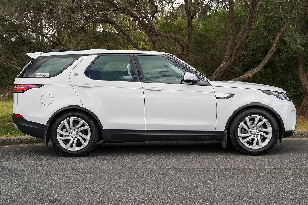 2018 Land Rover Discovery TD6 HSE Luxury Series 5