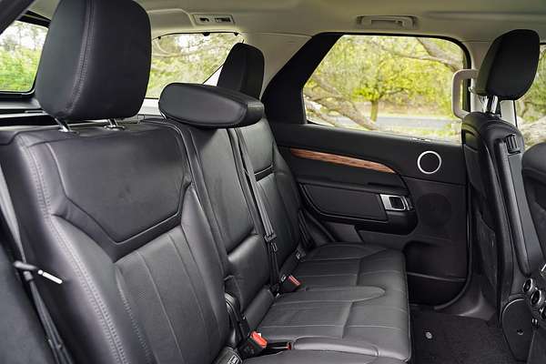 2018 Land Rover Discovery TD6 HSE Luxury Series 5