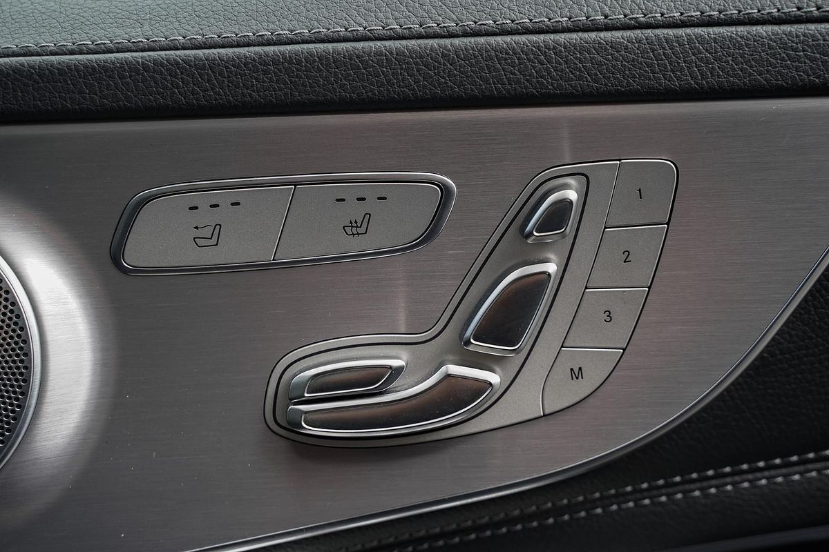 2018 Mercedes-Benz C-Class C300 A205
