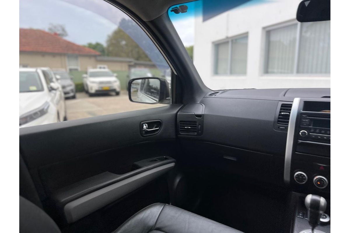2013 Nissan X-TRAIL ST-L T31