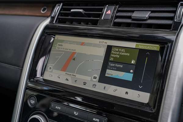 2018 Land Rover Discovery TD6 HSE Luxury Series 5