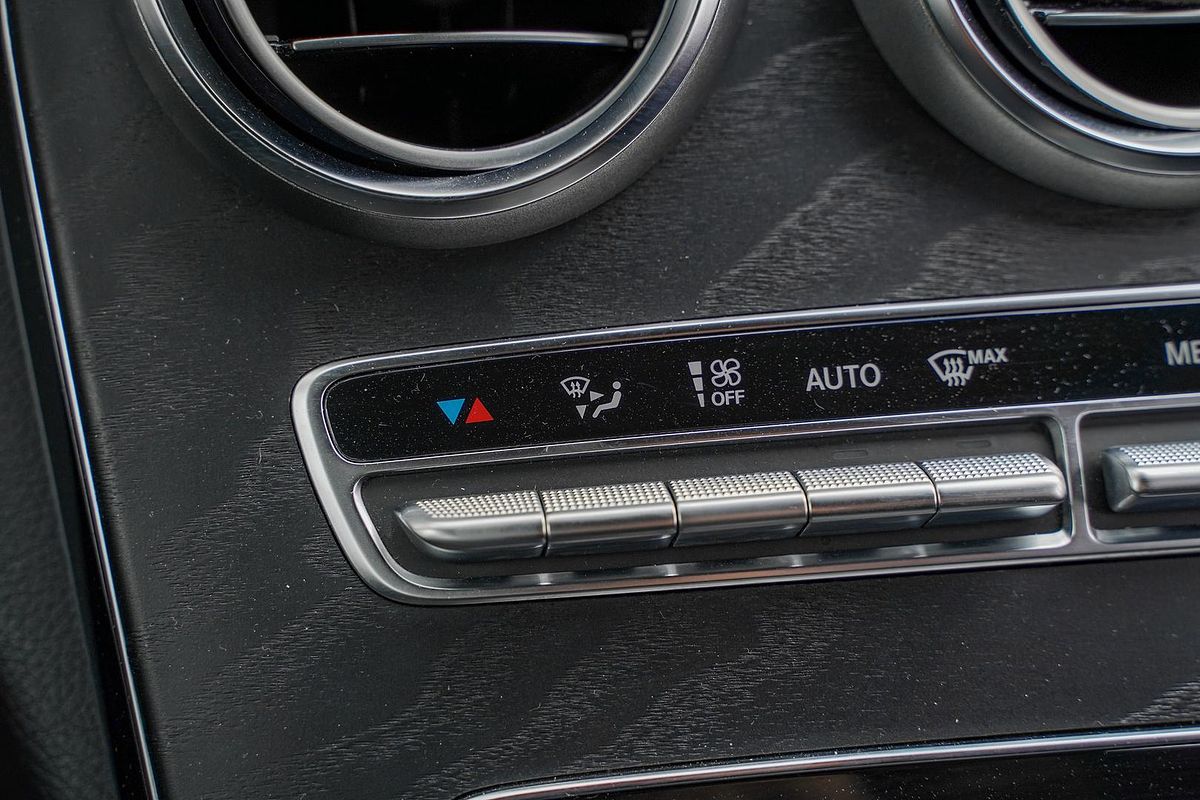 2018 Mercedes-Benz C-Class C300 A205