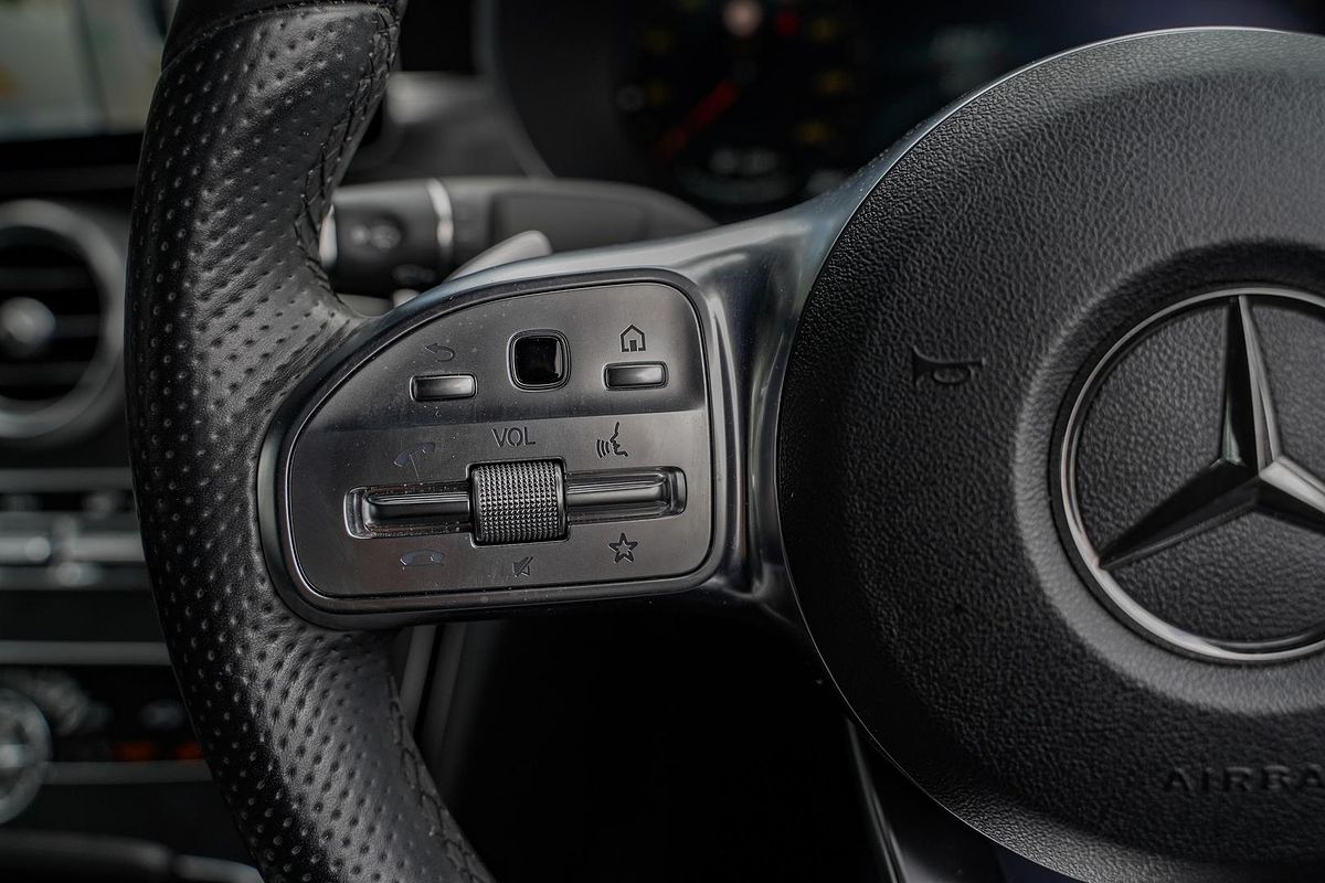 2018 Mercedes-Benz C-Class C300 A205