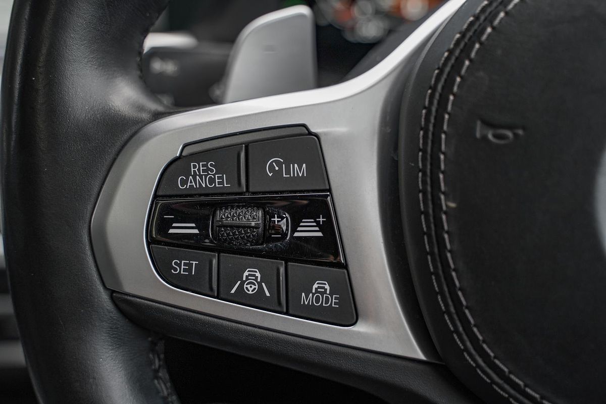 2020 BMW X5 M50i Pure G05