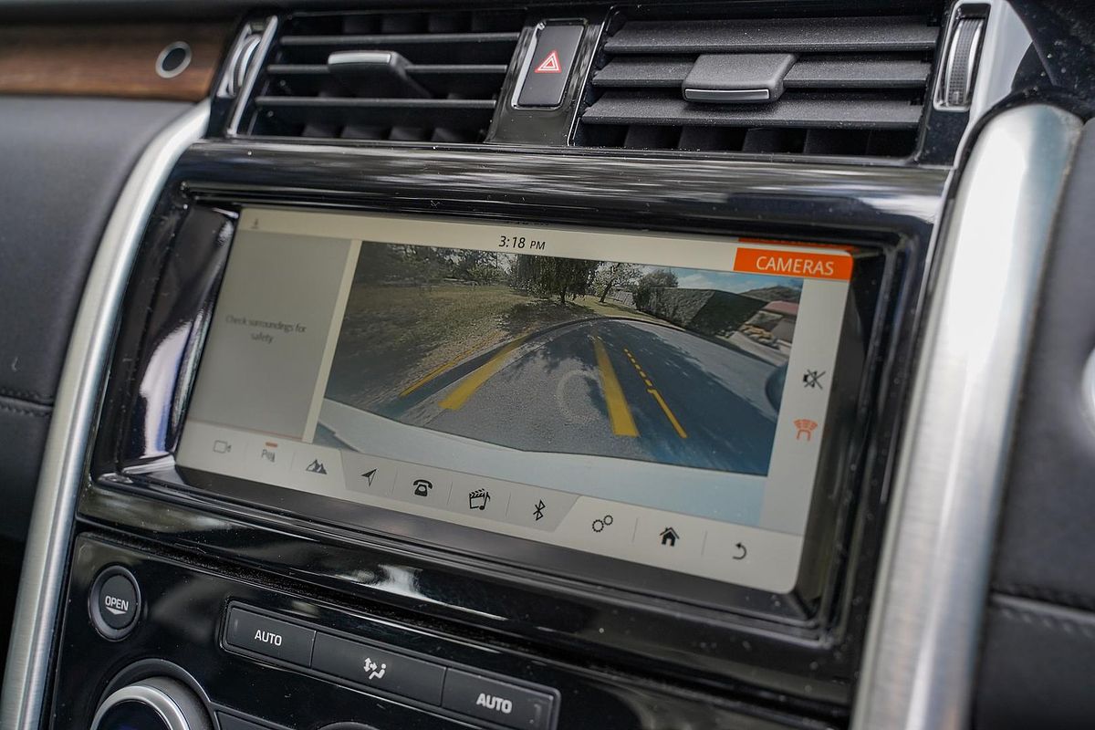 2018 Land Rover Discovery TD6 HSE Luxury Series 5
