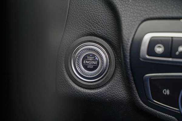 2018 Mercedes-Benz C-Class C300 A205