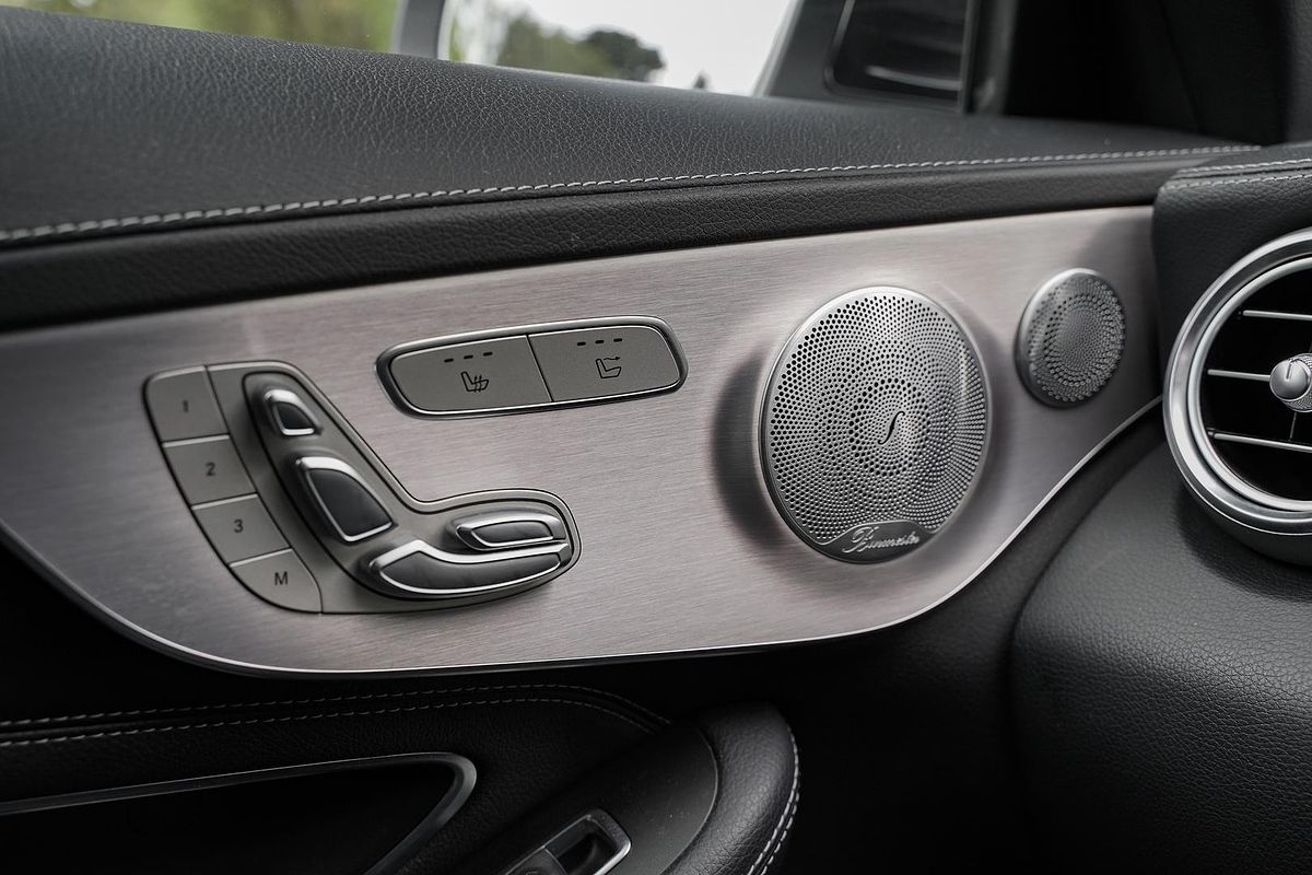2018 Mercedes-Benz C-Class C300 A205