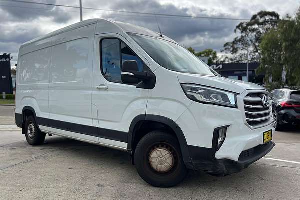 2023 LDV V80 LWB Mid Roof