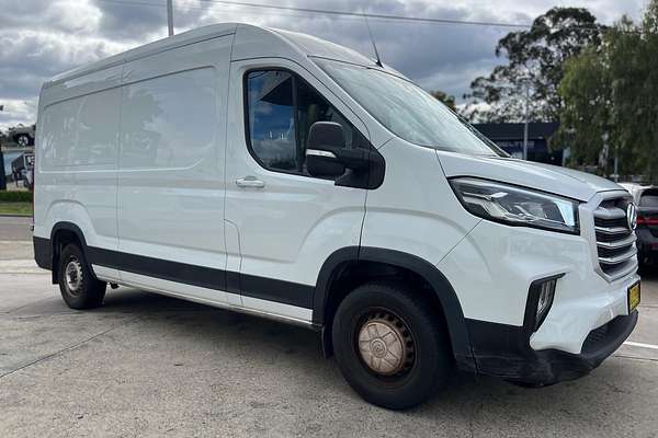 2023 LDV V80 LWB Mid Roof