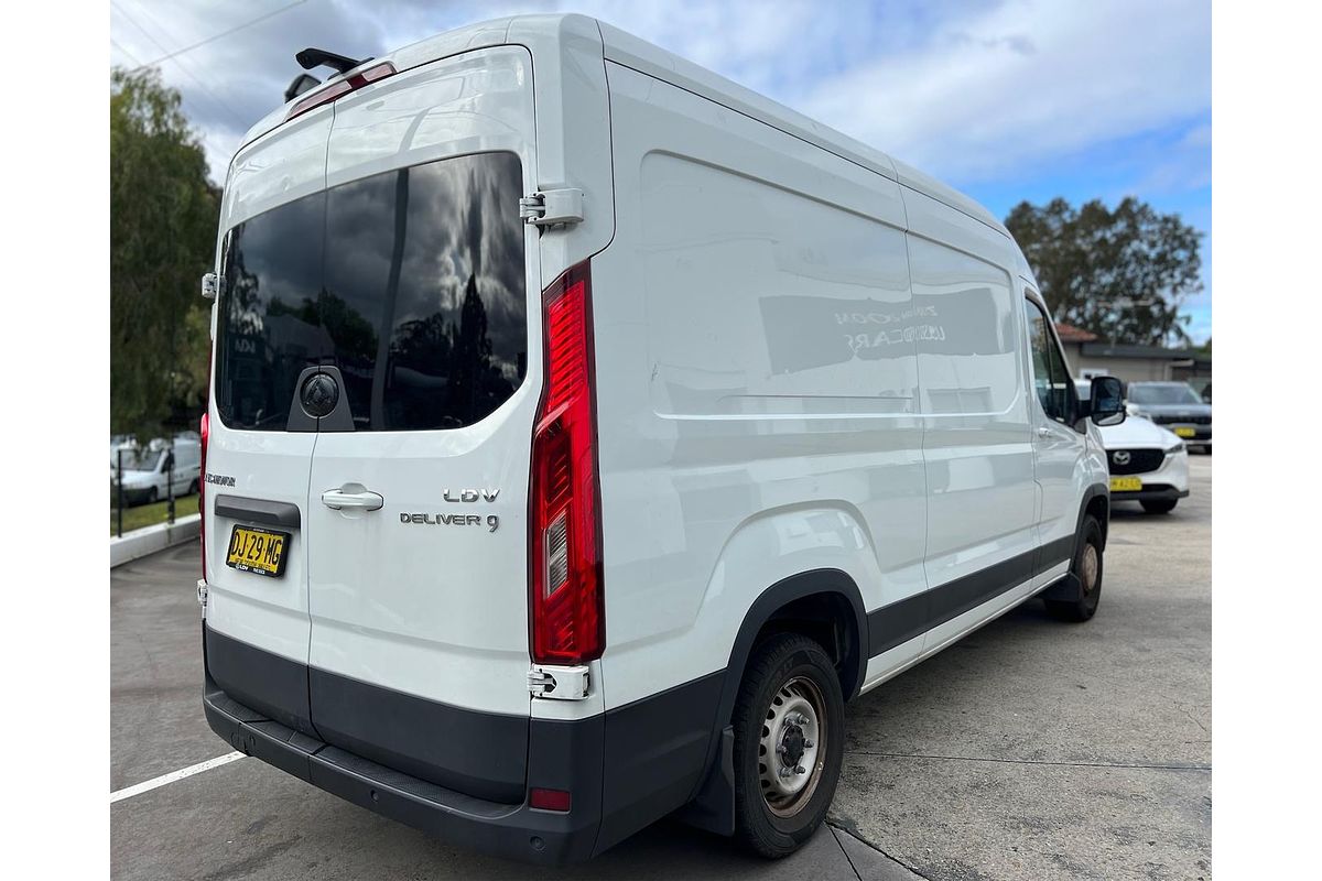 2023 LDV V80 LWB Mid Roof