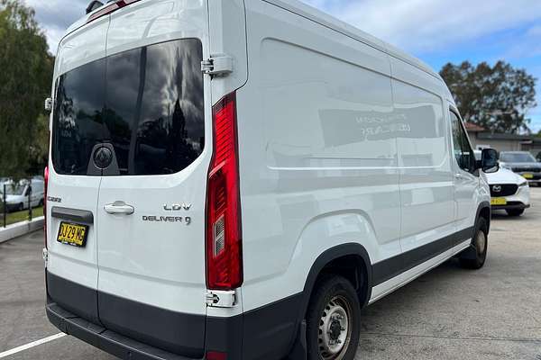 2023 LDV V80 LWB Mid Roof