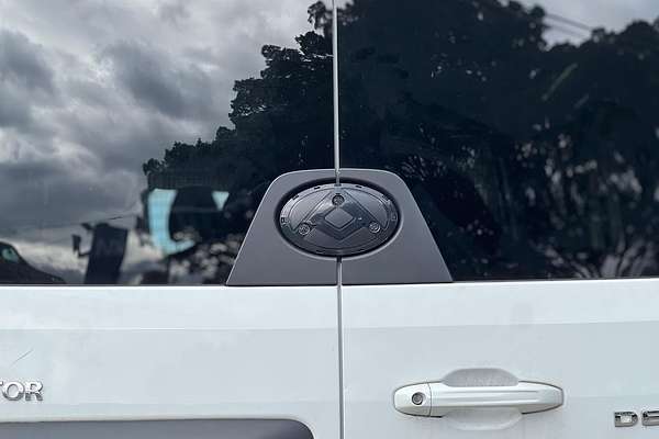 2023 LDV V80 LWB Mid Roof