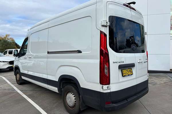 2023 LDV V80 LWB Mid Roof