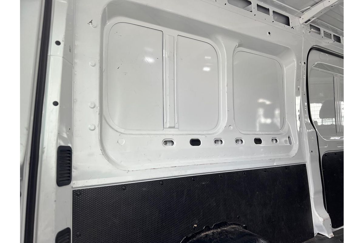 2023 LDV V80 LWB Mid Roof