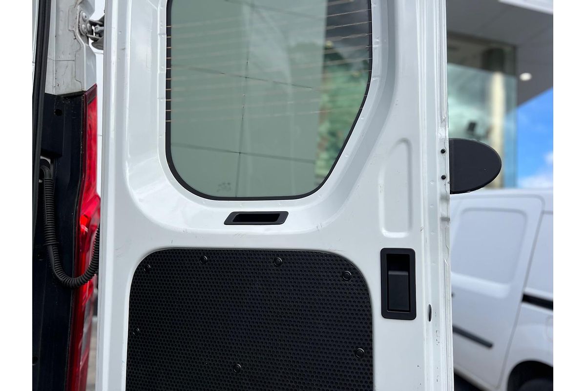 2023 LDV V80 LWB Mid Roof