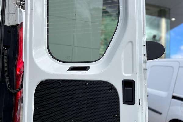 2023 LDV V80 LWB Mid Roof