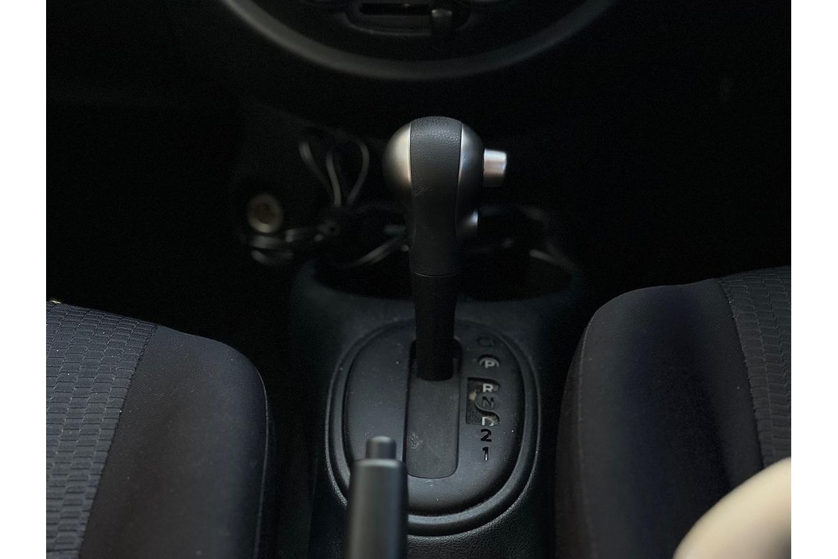2012 Nissan Micra ST K13